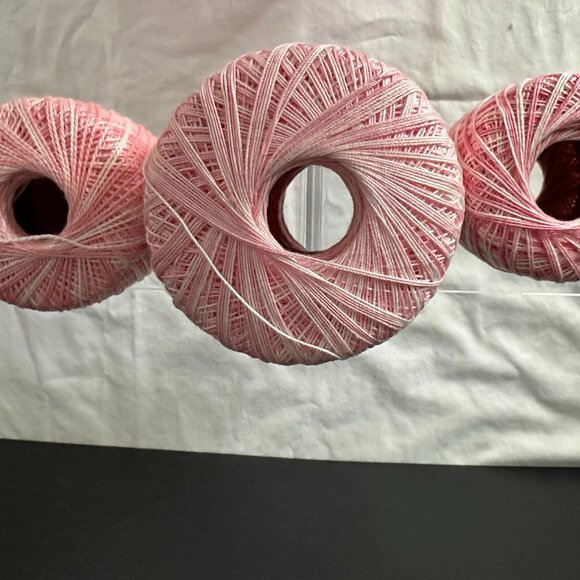 Crochet Thread 8 Assorted Pink Spools Mary Maxium Heritage Sz 10 Vintage - Picture 3 of 7